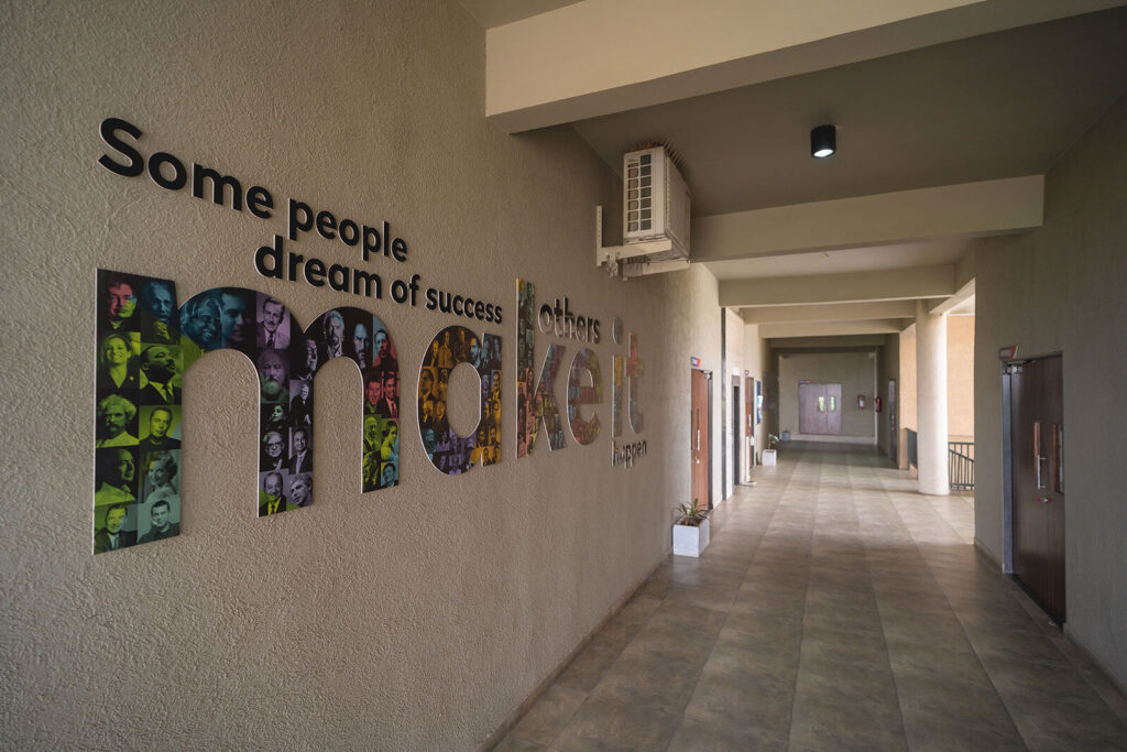 Why 2024 is the Perfect Year for Young Graduates to Pursue An MBA