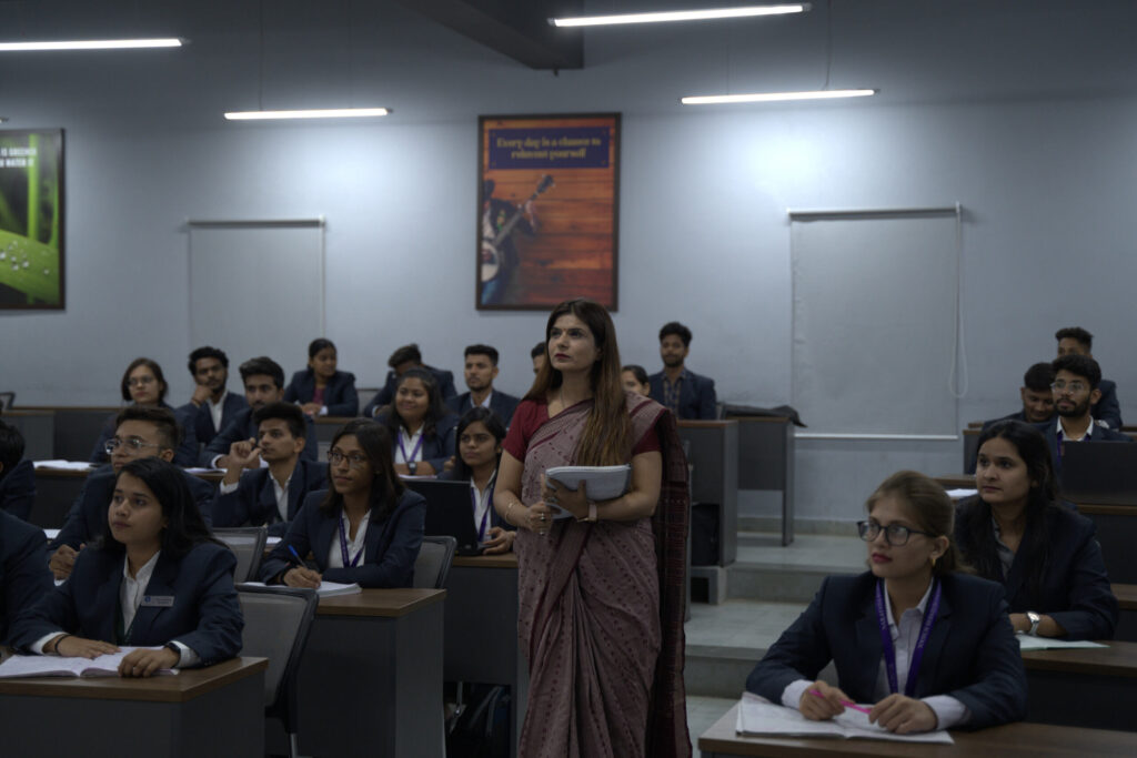 Famous Personalities Globally Who Hold An MBA Degree - Here's Why You Should Too